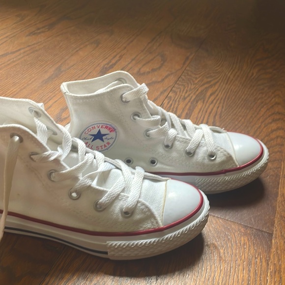 White converse size 12.5 - Picture 1 of 4